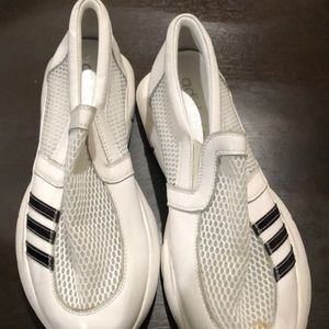 Women’s slip in sneakers. Size 8. New.